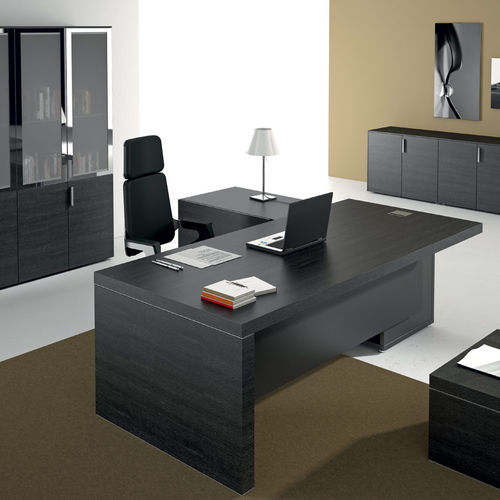 Chefschreibtisch - TITANO - ALEA - modern / Holzfurnier / Metall