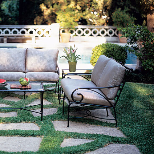 Klassisches Sofa - FLORENTINE - BROWN JORDAN - für Garten / Stoff / mit abnehmbarem Kissen