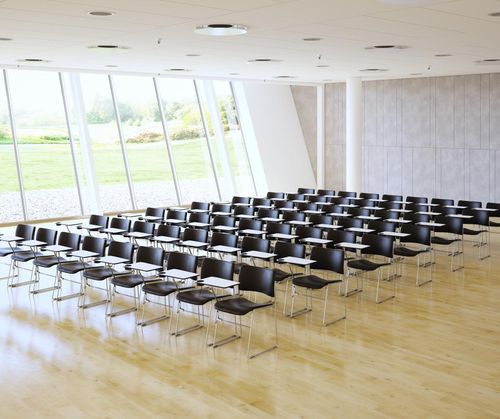Moderner Konferenzstuhl - DPARAB3BLS - HOWE - für den Innenraum / Kunststoff / Gestell aus Metall