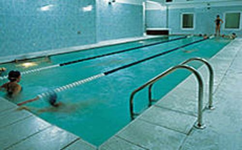 Hallenschwimmbecken - BLUESPRING - LAGHETTO - für Außenbereich / Park / erdverlegt