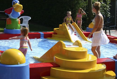Schwimmbecken für Außenbereich - CHOW - AQUA DROLICS - erdverlegt / Polyester / für Kinder