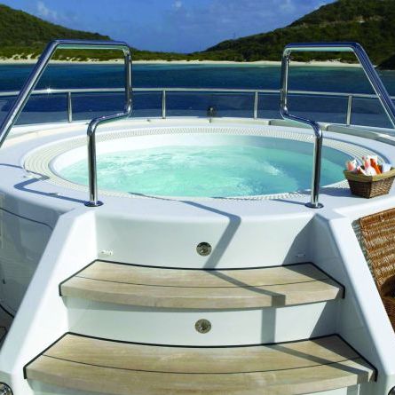 Einteiliges Schwimmbecken - YACHT - COMPASS Pools - für Außenbereich / erdverlegt / Keramik
