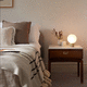Tischlampe / Messing / Milchglas / Satin