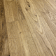 Massivparkett / Eiche / mit Naturöl geölt / verklebt