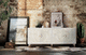 modernes Sideboard / Holz / geschnitztes Holz / mit Schwingtür