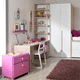 weißes Kinderzimmer / rosa / Holz