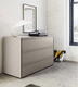 moderne Kommode / lackiertes Holz / nicht angegeben / beige