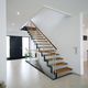 gerade Treppe / Holzstufen / mit Metallstruktur / für Privatgebrauch