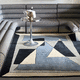moderner Teppich / mit geometrischen Motiven / Wolle / Seide