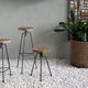 Hocker / minimalistisches Design / Gestell aus Eisen