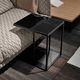 moderner Beistelltisch / Eiche / Nussbaum / lackiertes Holz