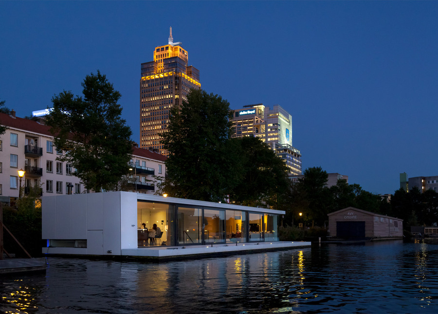 Durch 31 Architekten Nach Hause Schwimmen Wird Auf Einem