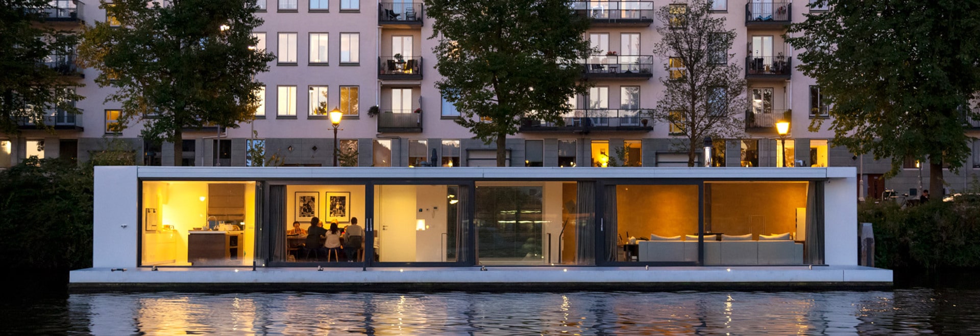 Durch 31 Architekten Nach Hause Schwimmen Wird Auf Einem
