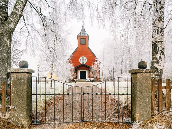 Schwedische Kapelle umgewandelt in ein unglaubliches Häuschen das? s, das für Erdnüsse verkauft