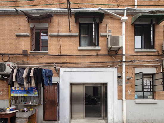 Lukstudio, Büro um einen Baum, Shanghai. Foto Peter Dixie für LOTAN Architekturfotographie