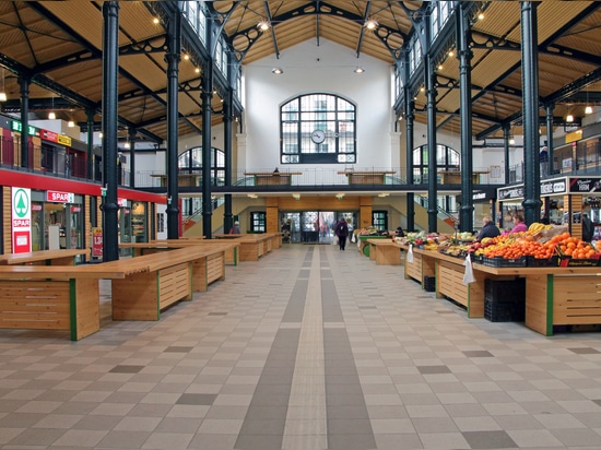 Kft Zoltàn Kun Kunyho Epitèsziroda Klauzal-Markt Budapest, Ungarn