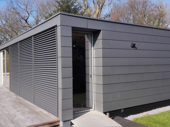 Pavillon mit NedZink NOVA COMPOSITE passt hervorragend zu Rietveld-Haus