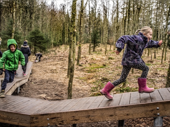 Kebony ‚am Wunder-Holz‘ Spielplatz