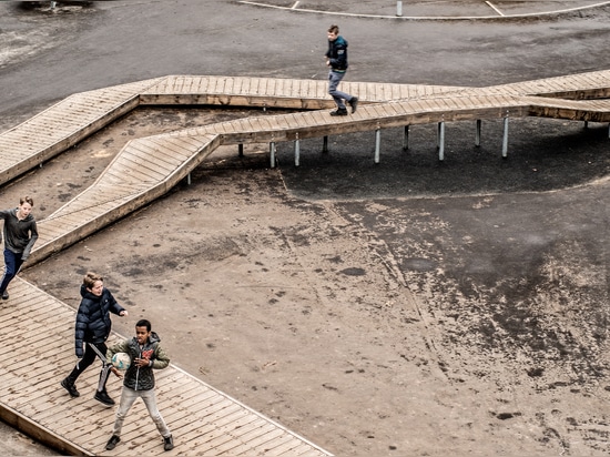 Kebony ‚am Wunder-Holz‘ Spielplatz