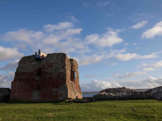 KARTE Architekten stellt meisterhaft Zugang zu einer 700-jährigen mittelalterlichen Ruine wieder her