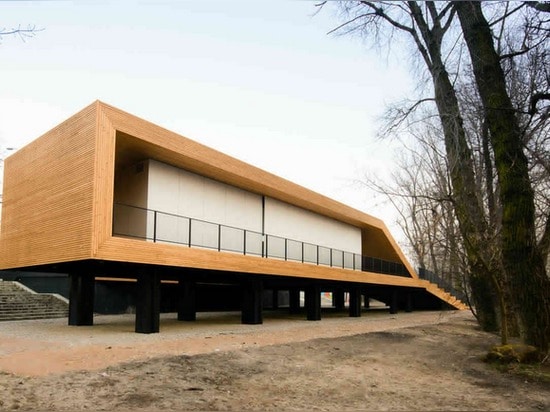 Vistula-Flussstrand Pavillion