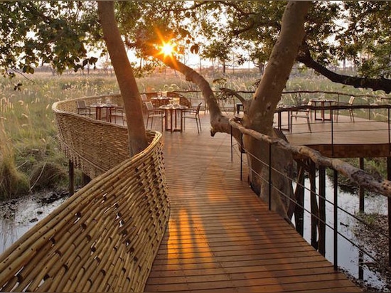 Solarbetriebenes Safarihäuschen ist ein herrlicher grüner Rückzug in Botswana