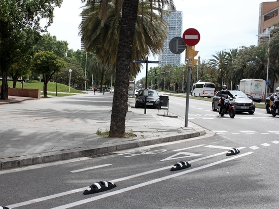 Neues patentiertes vorbildliches Road-Wegtrennzeichen Tigre