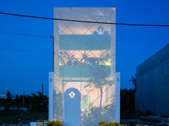 Vietnamese ha ‚weniger Haus‘ kombiniert kompaktes städtisches Leben mit der Ruhe der Natur