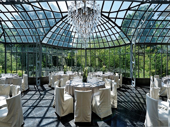 Eleganz und majestätische Ansichten in Chateau de Ruisbroek, Belgien