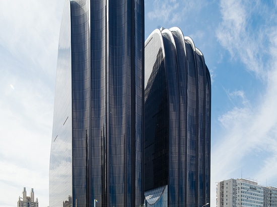 Das Chaoyang-Parkpiazza der WÜTENDEN Architekten nähert sich Fertigstellung in Peking