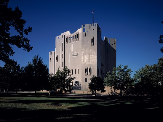 das Nordgebäude gio-pontis am Denver-Kunstmuseum bereitet sich für Erneuerung vor