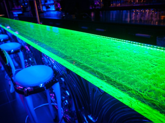 Lounge Bar ThinkGlass-Countertop