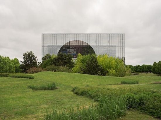 aumond aurélien futuristische Architektur der Fragen von 90s, das französisches Park futuroscope gefangennimmt