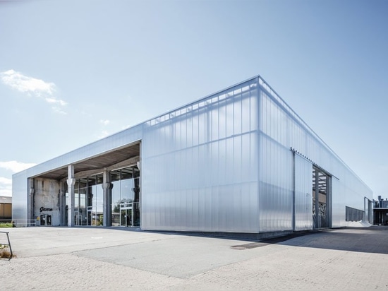 EFFEKT wandelt freie Windmühlenfabrik in Innenstreetscape und in skatepark um