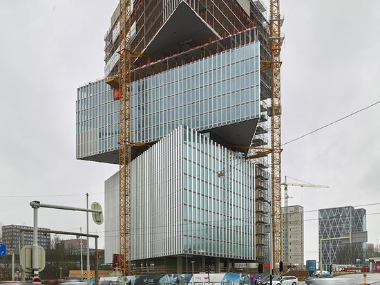 OMA/Reinier de Graafs Hotelspitzen Nhow Amsterdam RAI heraus