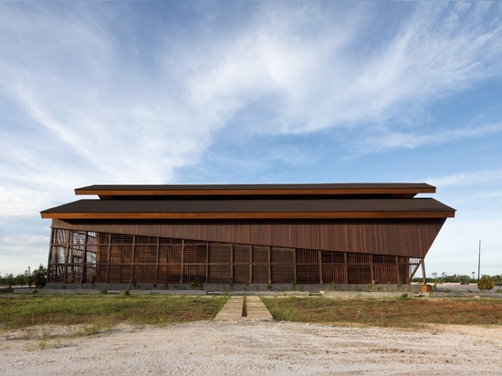 Oikumene-Kirche in Indonesien ganz aus Holz