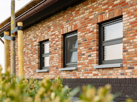 Modernisierter Bauernhof verbindet die Besitzer mit der Natur