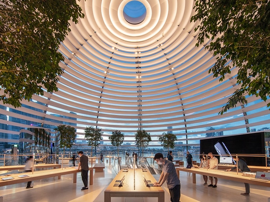 Apple und Foster + Partners enthüllen schwimmenden Laden in Marina Bay Sands in Singapur