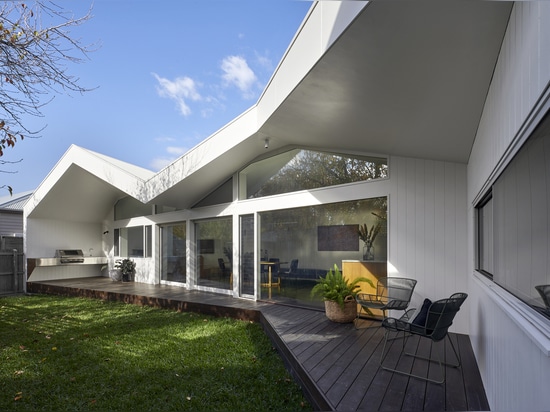 Renovierung des Clad Pad House / Mihaly Slocombe