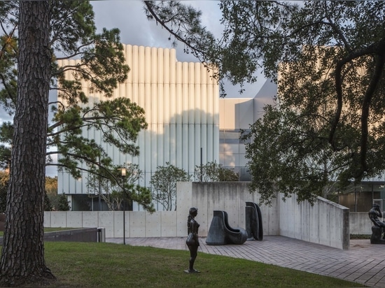 Museum Nancy und reiche Kinder / Steven Holl Architekten