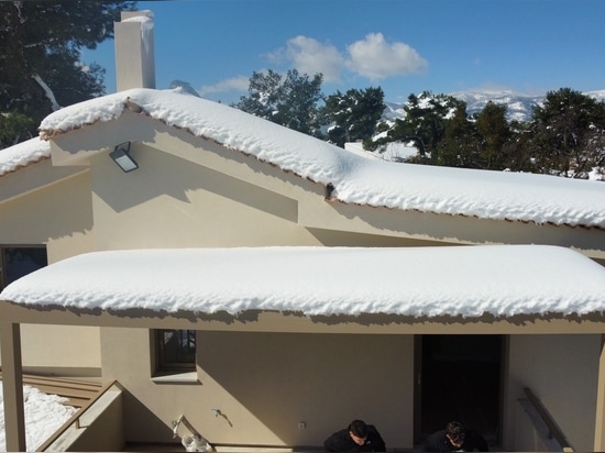 Bioklimatische Pergola CospiBio -Widerstand bei extremen Wetterbedingungen