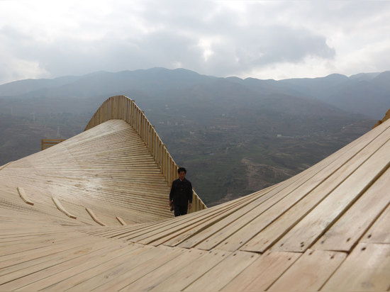 John Lin und Olivier Ottevaere, die Verzerrung, Ludian Stadt, Yunnan, China