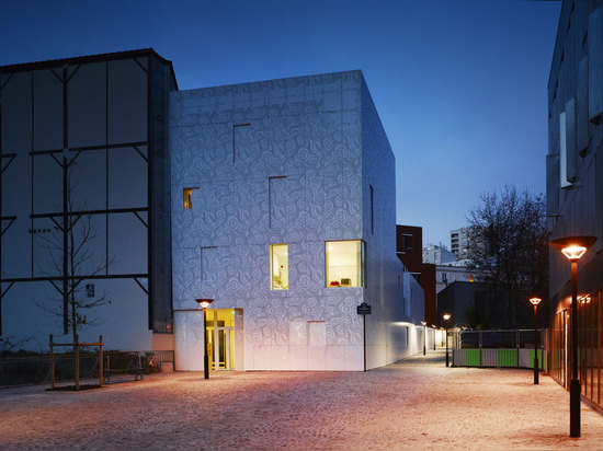 Avenier Cornejo Architectes, Crèche DES Orteaux, Fréquel Fontarabie Bezirk, Paris. Foto © David Foessel