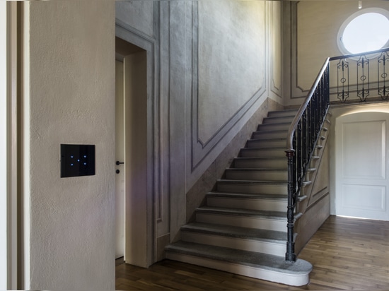 Die restaurierte Villa wird mit AVE smart