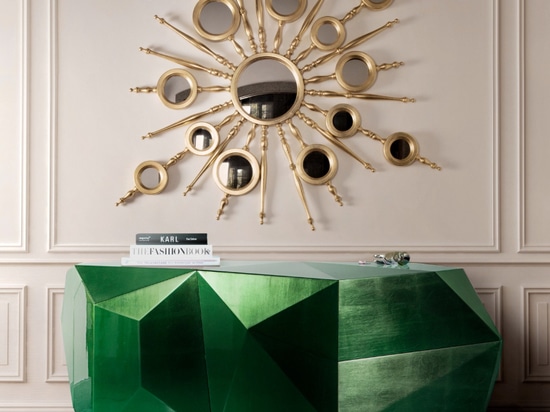 Diamond Sideboard: Das Juwel von Boca do Lobos exklusivem Design