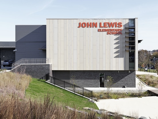 John Lewis-Grundschule