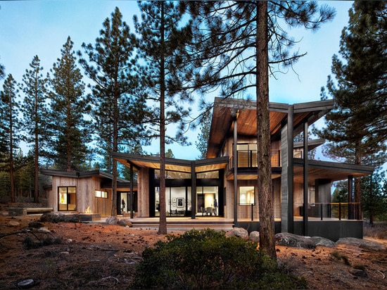 sagemodern Entwurf ein neues rustikales zeitgenössisches Haus in Lake Tahoe