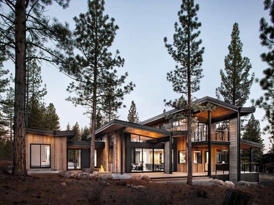 sagemodern Entwurf ein neues rustikales zeitgenössisches Haus in Lake Tahoe