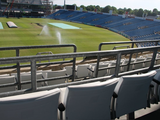 Ferco schlägt eine Sechs in Headingley