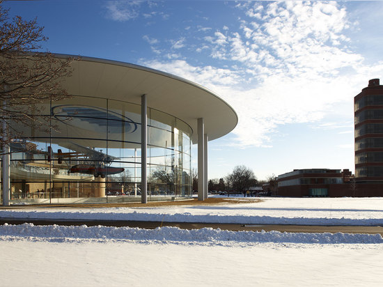 Der Fortaleza Hall, entworfen durch Pflege + Partner 2010, ist auch Teil des Campus Sc-Johnson in Racine